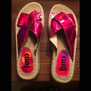 CWY by Coolway Women's 9.5 Prismatic Platforms